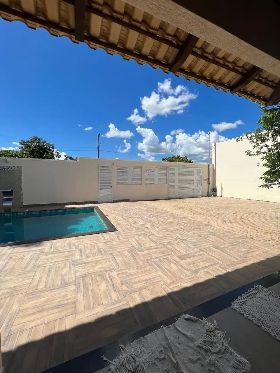 Casa em Aruanã-GO / 04 Suítes - Lote: 720m2 - Miniatura 6